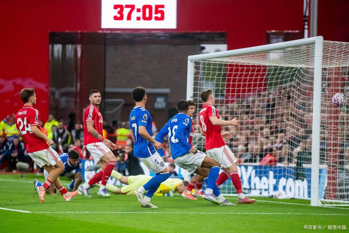 克洛泽在拉齐奥照片-金年会链接入口