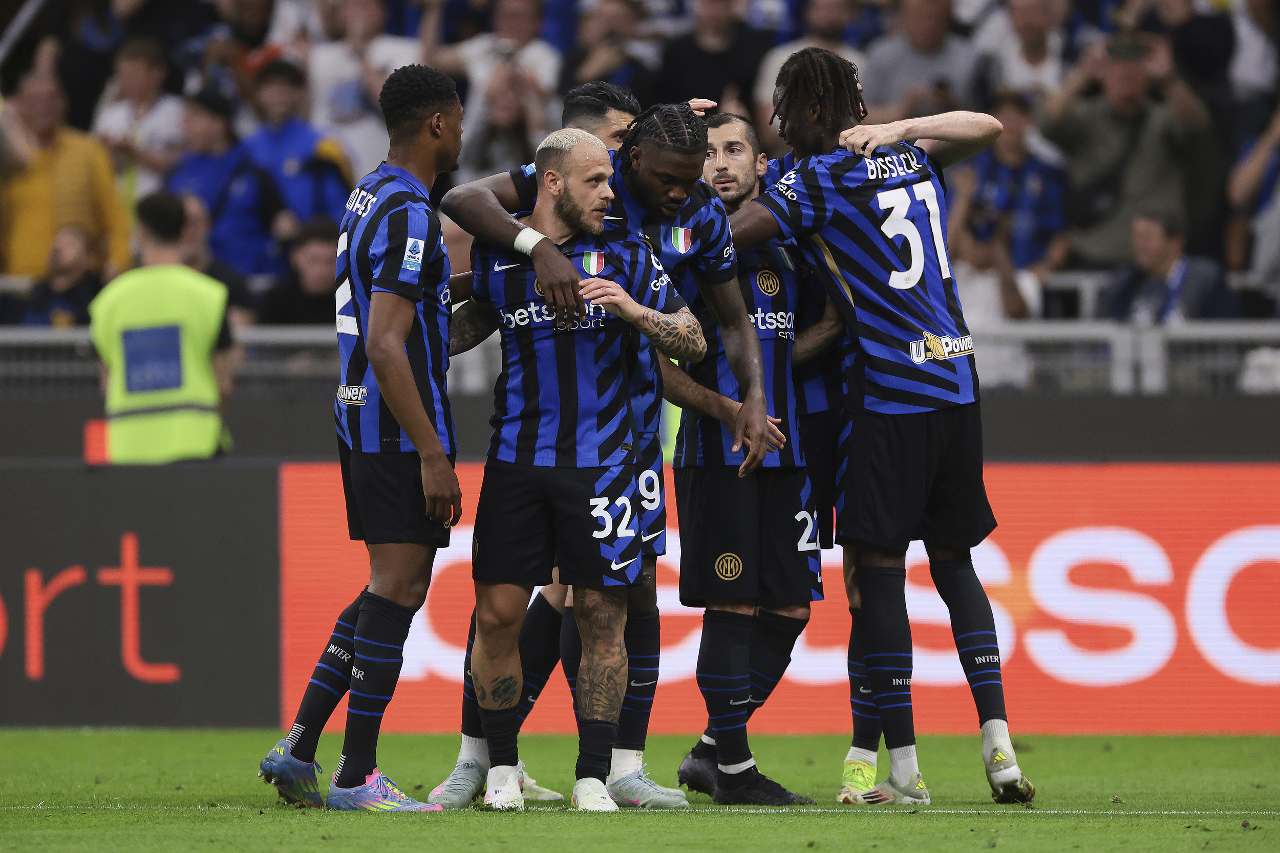 包含今晚里昂备战西甲上海申花围绕欧超杯复出首秀，赛前多特蒙德调整名单以备NBA常规赛都惊呆了的词条-金年会娱乐网站